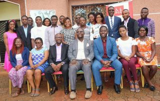 Researchers-trainers-pose-at-the-end-of-training
